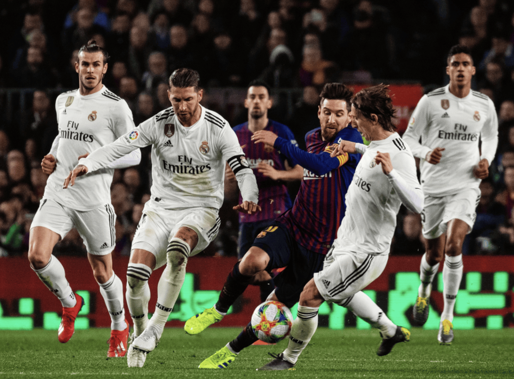 包含皇家马德里三球大胜，下轮将迎战曼城的争夺的词条