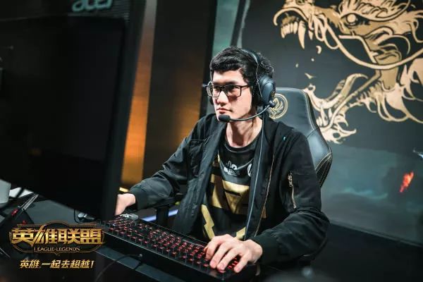  蒂姆连续十五场比赛得分超过关键助攻，RNG挑战极限！