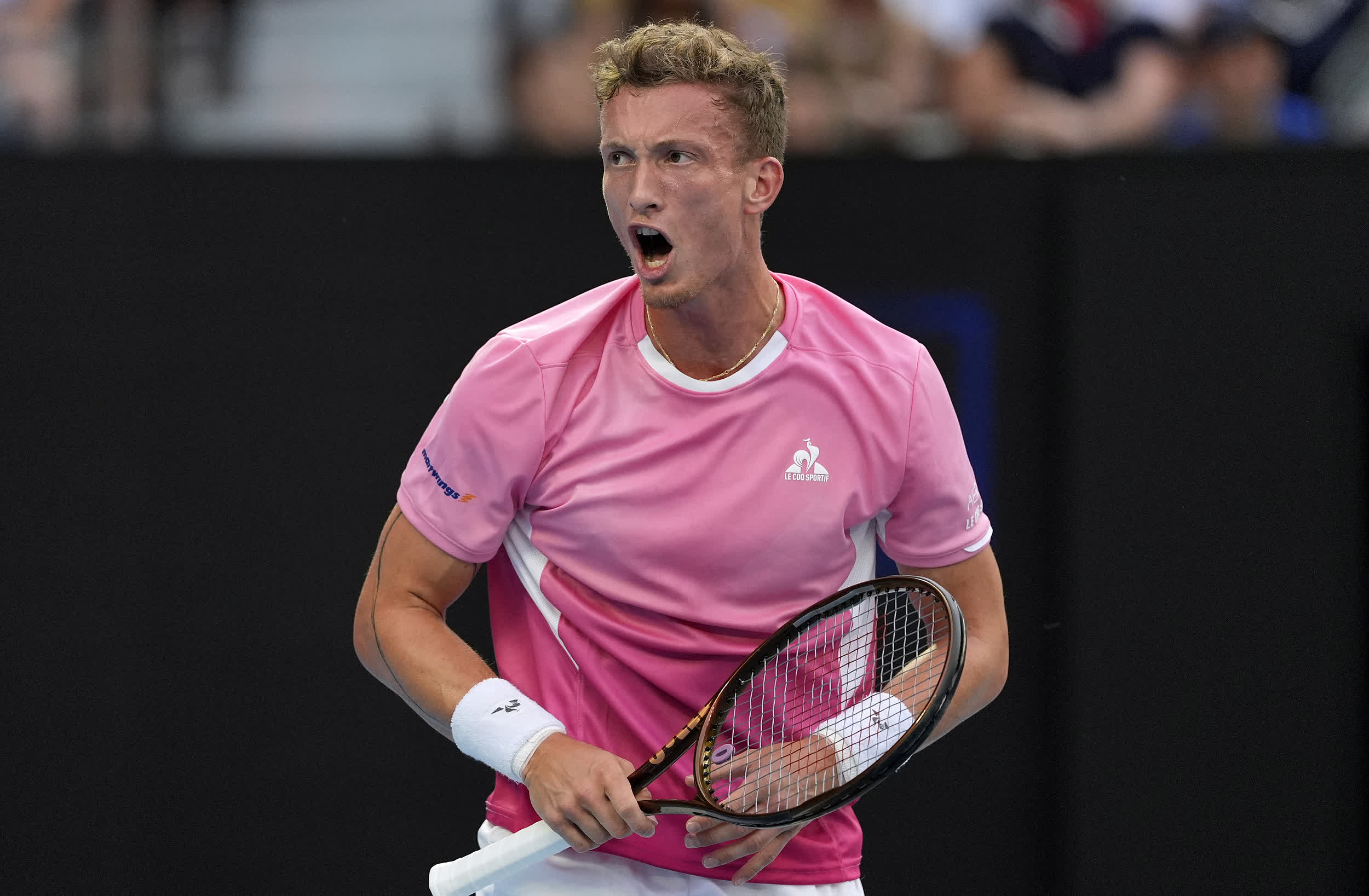 德约科维奇新星爆冷表现惊艳，雄鹿未来可期！的简单介绍