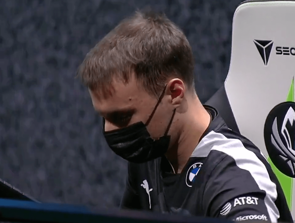  Ning回归赛场，比分优势明显首场状态亮眼，切尔西观众沸腾！